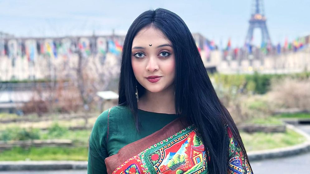 ‘রিকশাওয়ালা ৩০ টাকার ভাড়া চেয়ে বসলো ১০০ টাকা’