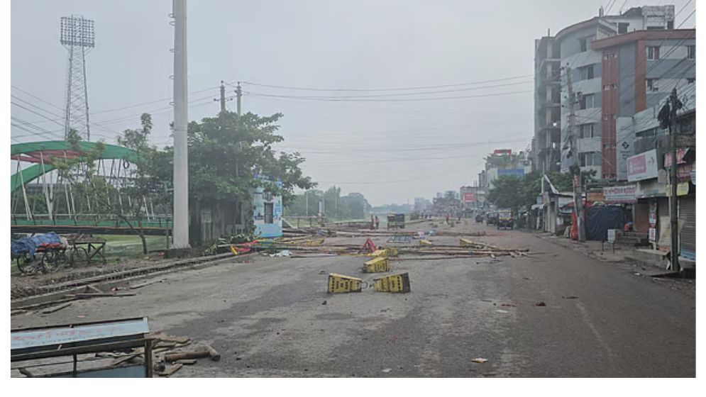 গোপালগঞ্জে ১৪ ঘণ্টা কারফিউ শিথিল