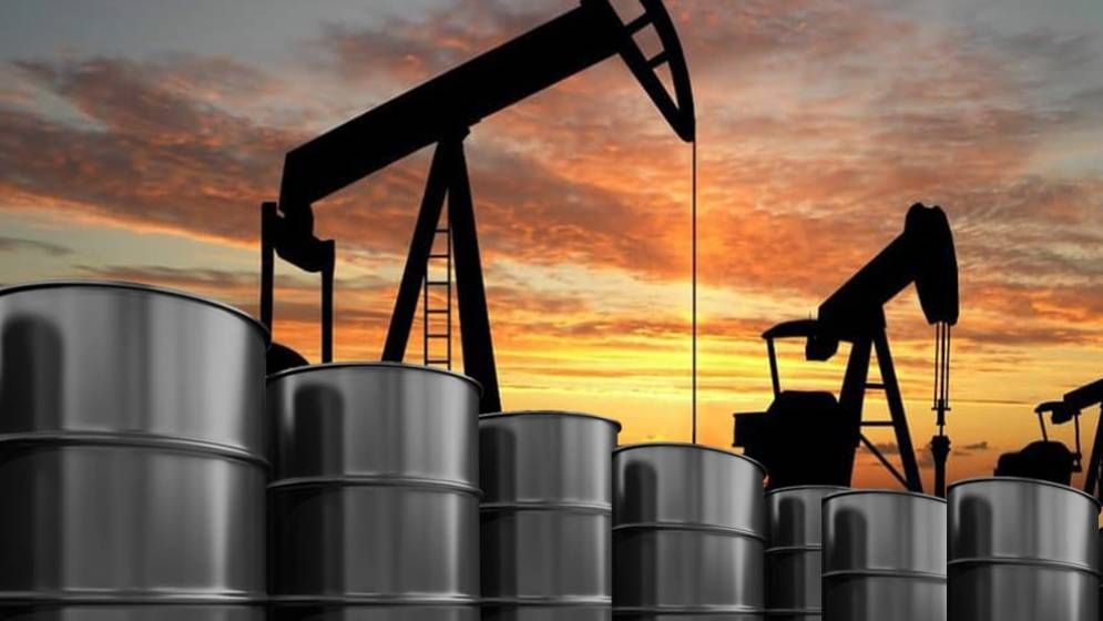 বিশ্ববাজারে তেলের দামে বড় পতনের আভাস