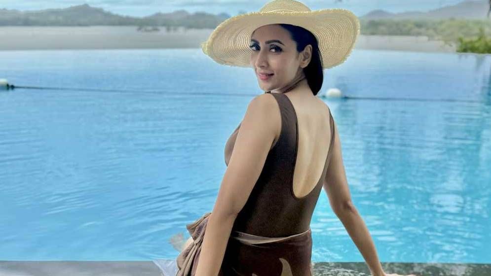 অবশেষে সিনেমায় ফিরছেন বিদ্যা সিনহা মিম