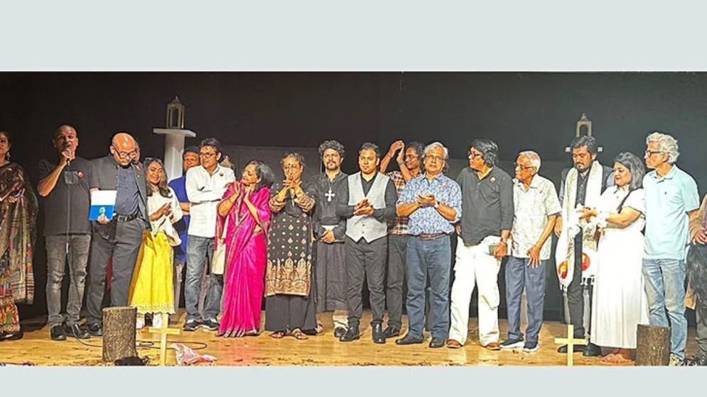 নিউইয়র্কে নাট্যোৎসব  আয়োজনের নান্দনিকতা সবার হৃদয় কেড়েছে