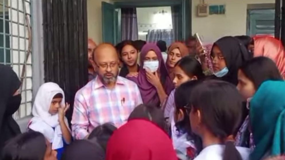 বগুড়া জিলা স্কুল কেন্দ্রের ভুলে কাটা গেল ক্যারিয়ার শিক্ষা বিষয়ে ২৫ নম্বর!