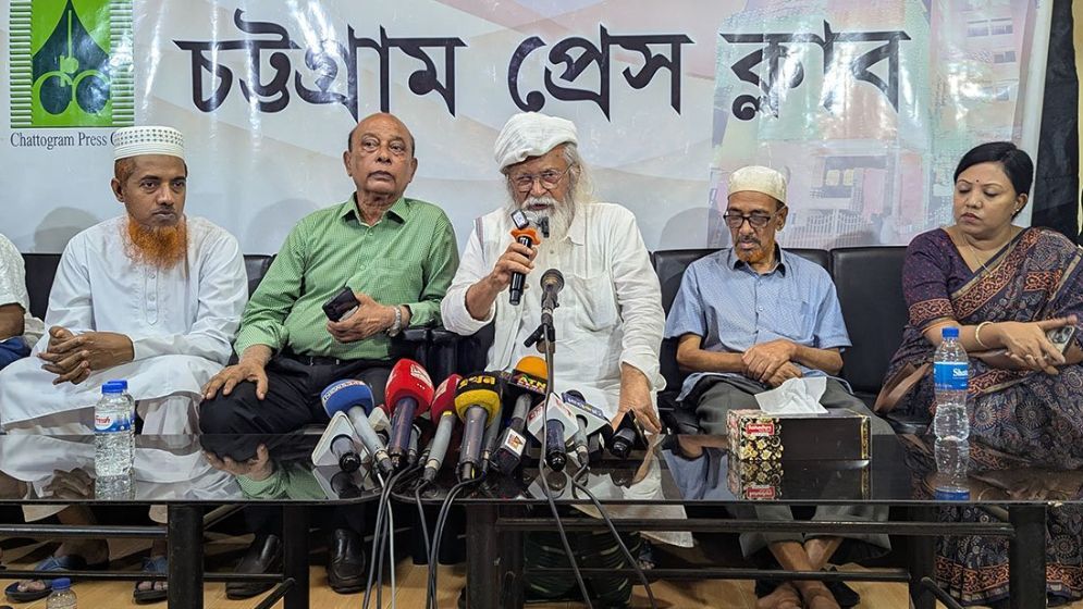 দেশের জনগণের প্রথম প্রয়োজন একটি গণমুখী গঠনতন্ত্র : ফরহাদ মজহার