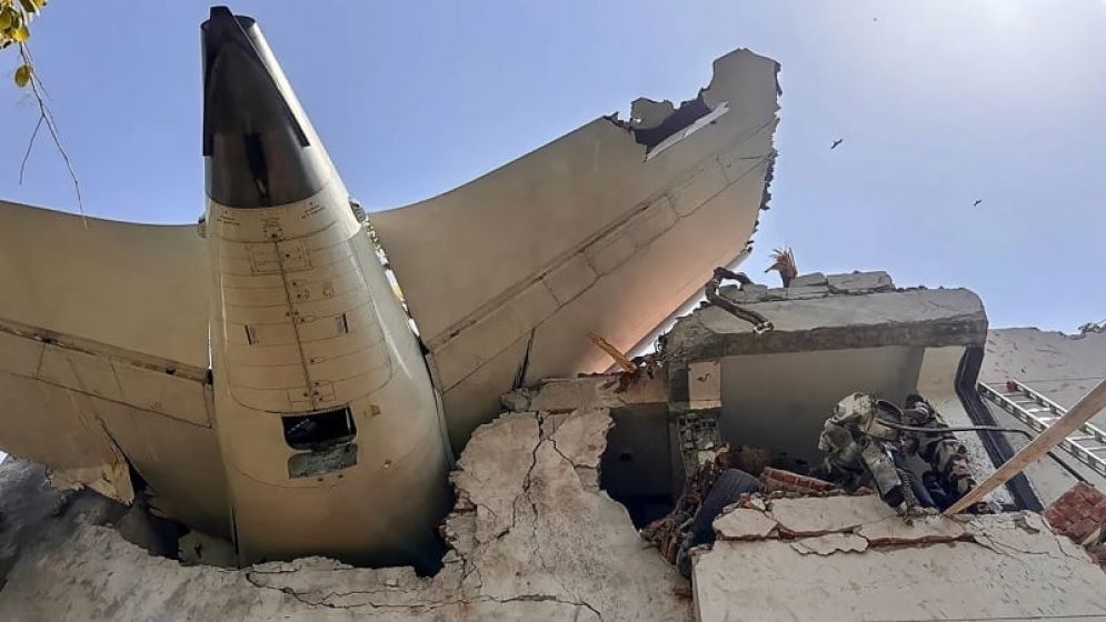 তদন্ত প্রতিবেদন : জ্বালানি সুইচ বন্ধ হওয়ায় আহমেদাবাদে বিধ্বস্ত হয় বিমানের ইঞ্জিন