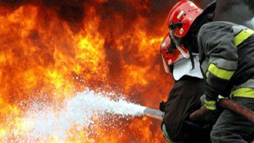 দুই ঘণ্টা পর টিকাটুলির কেমিক্যাল গোডাউনের আগুন নিয়ন্ত্রণে