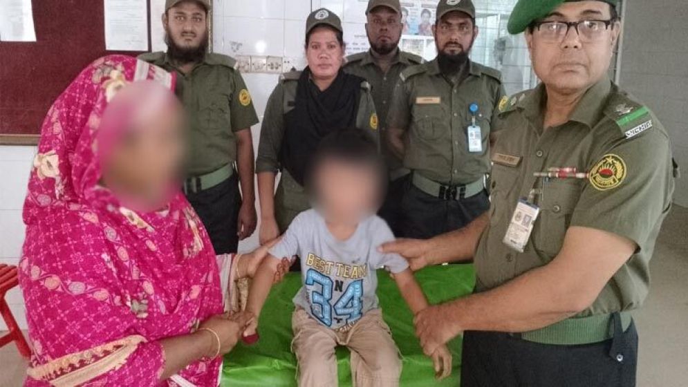 গাজীপুরে হাসপাতাল থেকে চুরি যাওয়া শিশু উদ্ধার
