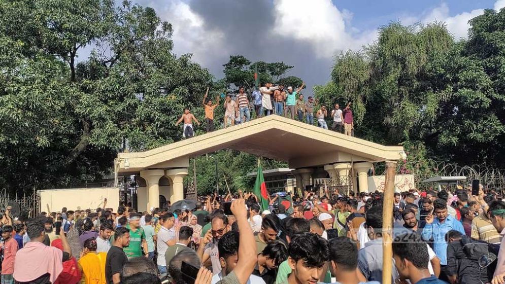 মিত্র যখন ‘শত্রু’ : অভ্যুত্থান-পরবর্তী রাজনীতি কোন পথে?