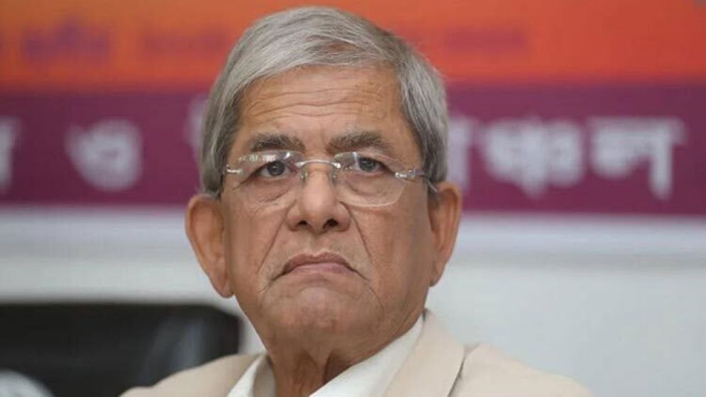 বিমান বিধ্বস্তে আহতদের দেখতে জাতীয় বার্ন ইনস্টিটিউটে মির্জা ফখরুল