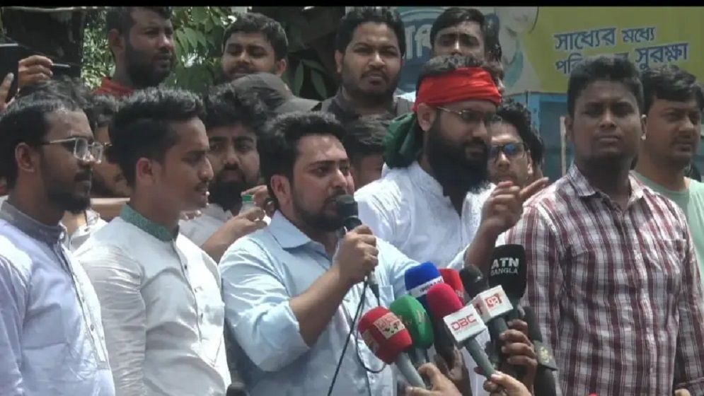 ফ্যাসিস্ট সরকারের অবসান ঘটলেও মাফিয়াতন্ত্র নির্মূল হয়নি: নাহিদ