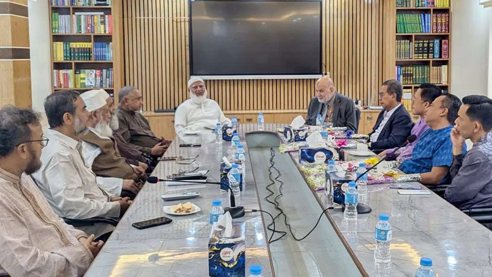 জামায়াত আমিরের সঙ্গে ৫ দেশের প্রতিনিধির বৈঠক