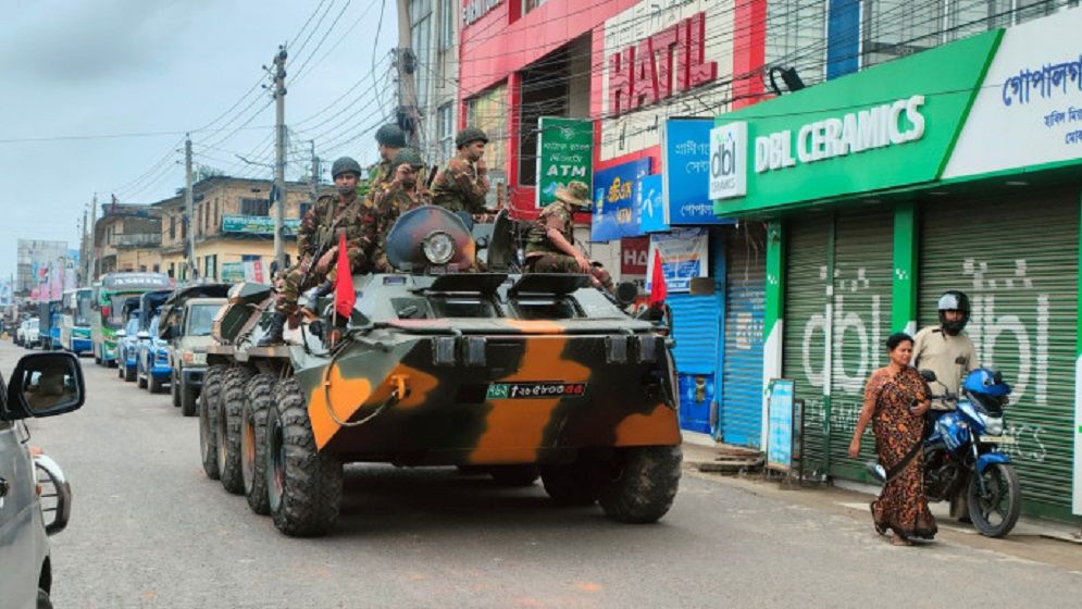 গোপালগঞ্জে অভিযান অব্যাহত, গণগ্রেপ্তার বন্ধ চায় বিএনপি-এনসিপি