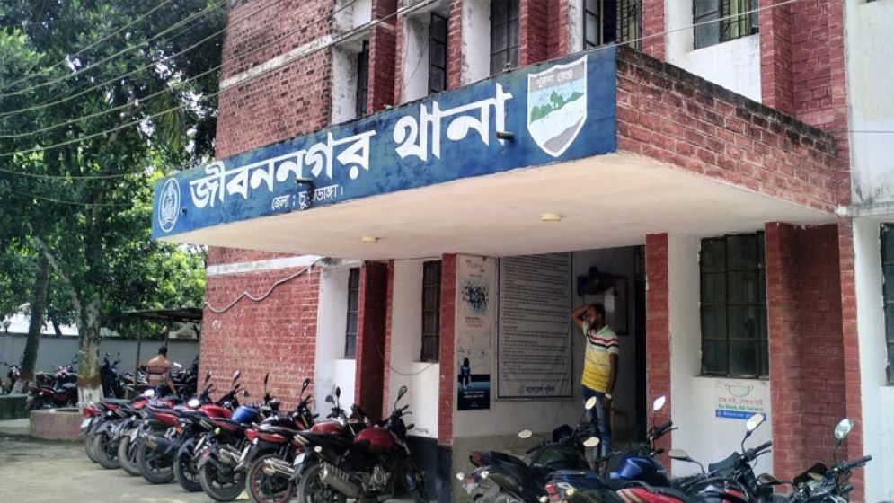 জীবননগরে বাড়িতে ঢুকে দিনমজুরকে গলা কেটে হত্যা