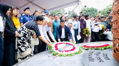 মাত্র চার দিনে “জুলাই শহীদ স্মৃতিস্তম্ভ” নির্মাণ