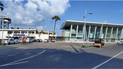 যশোর বিমানবন্দর : রানওয়ে সংস্কারে ধীরগতি, কাজের মান নিয়ে নানা প্রশ্ন