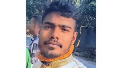 বগুড়ায় বাড়ির গেটে যুবকের মরদেহ