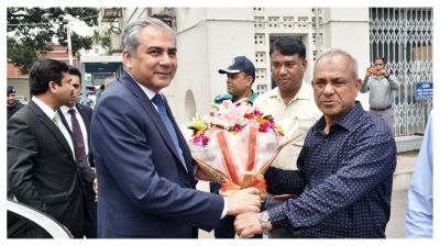স্বরাষ্ট্র উপদেষ্টার সঙ্গে পাকিস্তানের স্বরাষ্ট্রমন্ত্রীর সাক্ষাৎ : একসঙ্গে কাজ করার প্রত্যয়