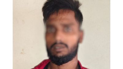 কক্সবাজার সৈকতে স্ত্রীকে মারধরের ভিডিও ভাইরাল : স্বামী গ্রেপ্তার