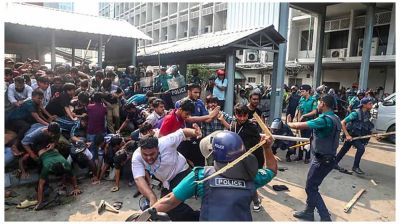 সচিবালয়ে ঢুকে ভাঙচুর ও হত্যাচেষ্টার অভিযোগে ১২০০ জনের বিরুদ্ধে মামলা