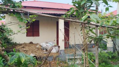 তাড়াশে আশ্রয়নের অধিকাংশ ঘরে তালা