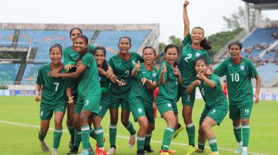 মিয়ানমারকে হারিয়ে এশিয়া কাপে এক পা মেয়েদের