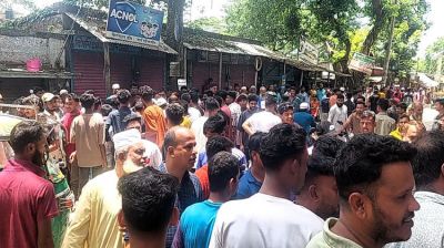 মুরাদনগরে একই পরিবারের তিনজনকে পিটিয়ে হত্যা