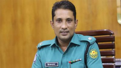 সেই পুলিশ কর্মকর্তা সাময়িক বরখাস্ত