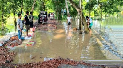 ফেনীতে বন্যা পরিস্থিতির উন্নতি, জেগে উঠছে ক্ষতচিহ্ন