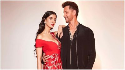 যেভাবে সাবা আজাদের প্রেমে পড়লেন হৃতিক