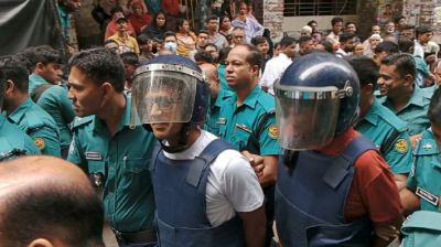 হত্যাচেষ্টা মামলায় ব্যারিস্টার সুমনকে গ্রেপ্তার দেখানোর আদেশ