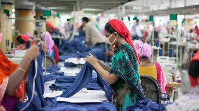 যুক্তরাষ্ট্রে অতিরিক্ত শুল্ক আরোপে বিপর্যয়ের আশঙ্কা, ২৫০ পোশাক কারখানা হুমকিতে