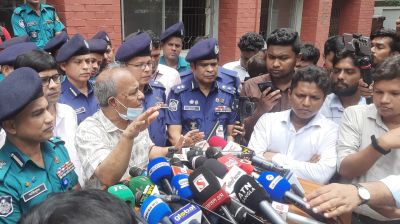 মবে জড়িতদের ছাড় নয় : স্বরাষ্ট্র উপদেষ্টা