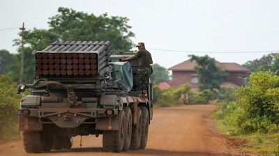 থাইল্যান্ডের সঙ্গে যুদ্ধবিরতি চায় কম্বোডিয়া