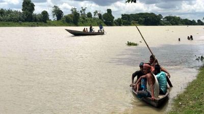 মাদ্রাসায় যাওয়ার পথে নৌকাডুবে নিখোঁজ ৩ শিক্ষার্থী