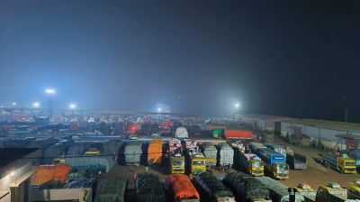 ভোমরা স্থলবন্দর : কমেছে আমদানি, রপ্তানি বেড়েছে