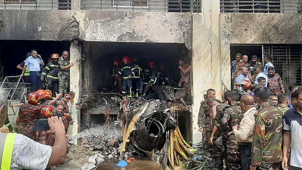 মাইলস্টোনে বিমান বিধ্বস্তের ঘটনা তদন্তে কমিশন গঠন
