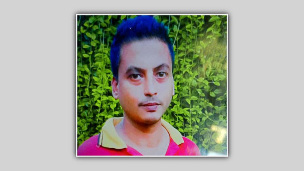 স্ত্রীকে কুপিয়ে হত্যার পর থানায় হাজির স্বামী