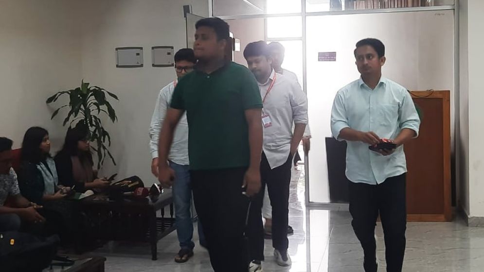 সিইসির সঙ্গে বৈঠকে এনসিপি প্রতিনিধি দল