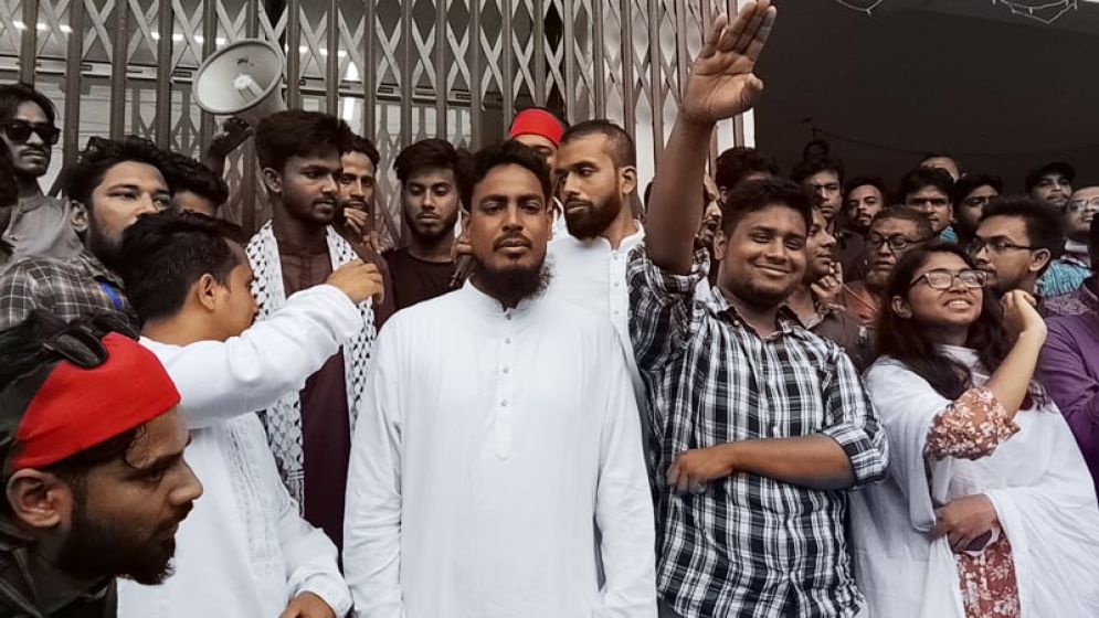 ভাত-কাপড়ের নিশ্চয়তার রাষ্ট্রব্যবস্থা গড়তে হবে : আখতার