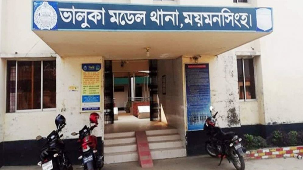 ভালুকায় দুই সন্তানসহ মাকে গলাকেটে হত্যা