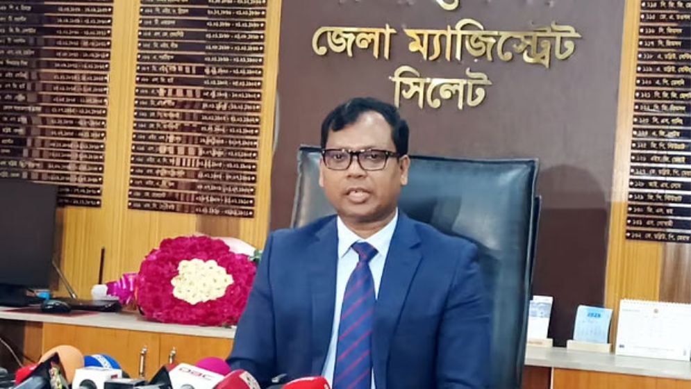 সিলেট সীমান্তবর্তী এলাকায় বালু পাথর উত্তোলন নিষেধ