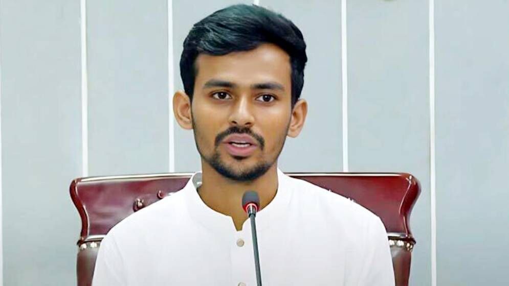 আমি নির্বাচনকালীন সরকারে থাকছি না : আসিফ মাহমুদ