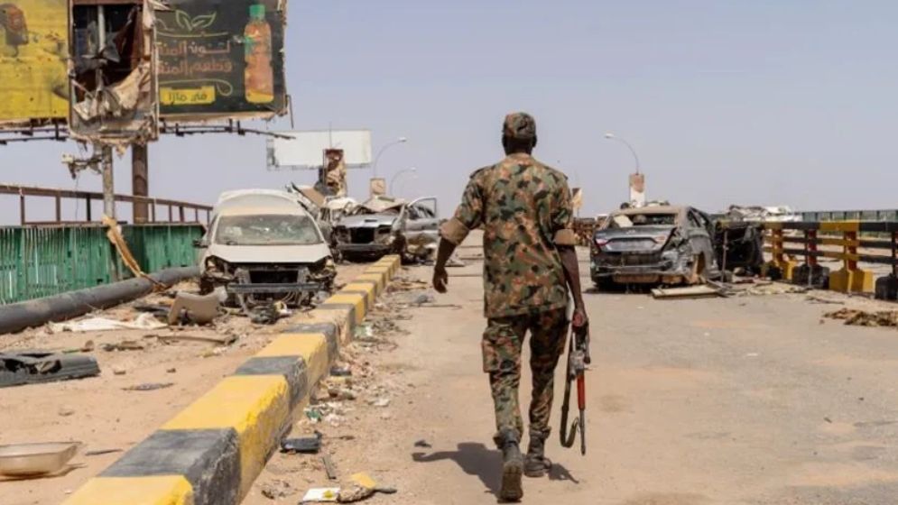 আরব আমিরাতের বিমানে হামলা, নিহত ৪০