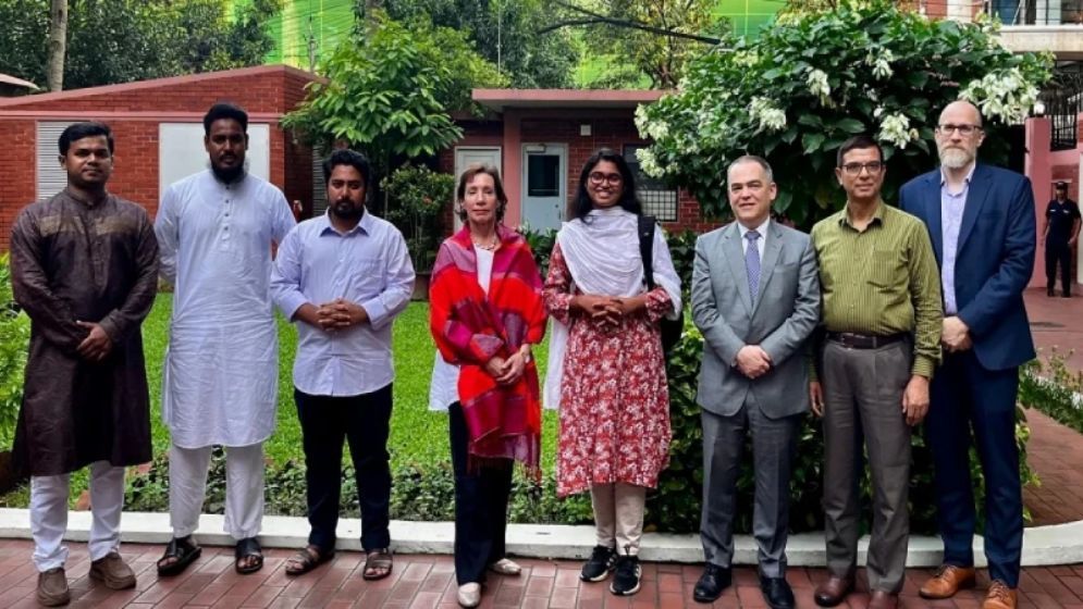 মার্কিন রাষ্ট্রদূতের সঙ্গে এনসিপি নেতাদের বৈঠক