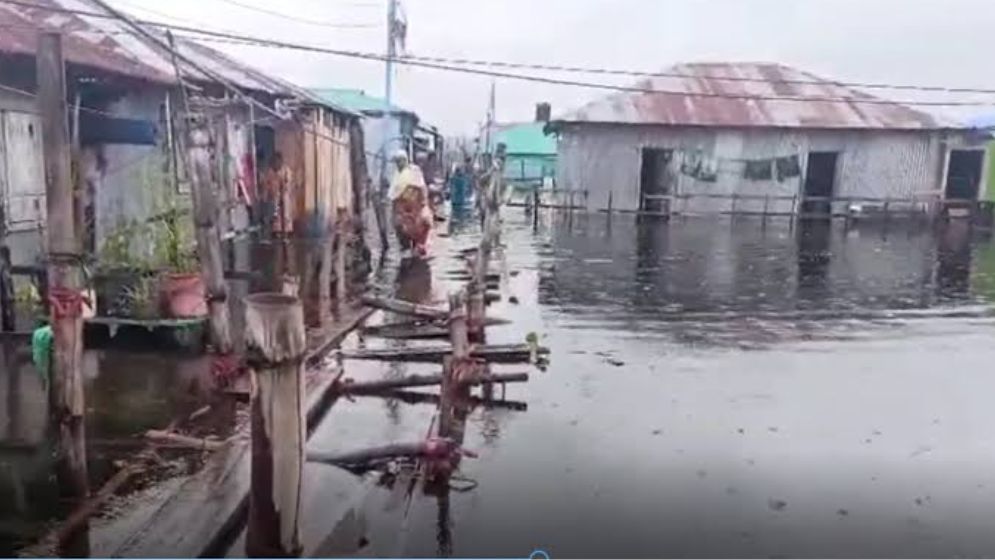 রাঙ্গামাটিতে ২০ হাজার মানুষ পানিবন্দী