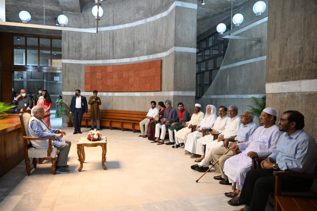 জুলাই স্মৃতি জাদুঘর পরিদর্শন করলেন প্রধান উপদেষ্টা