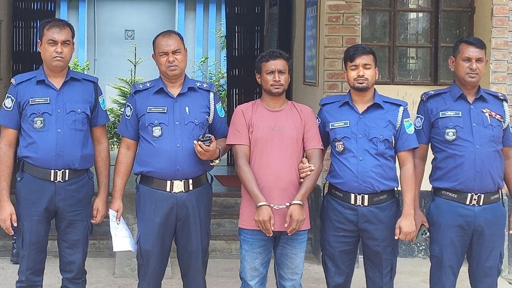 ফরিদপুরে বিশেষ অভিযানে ছাত্রলীগের নেতা গ্রেপ্তার