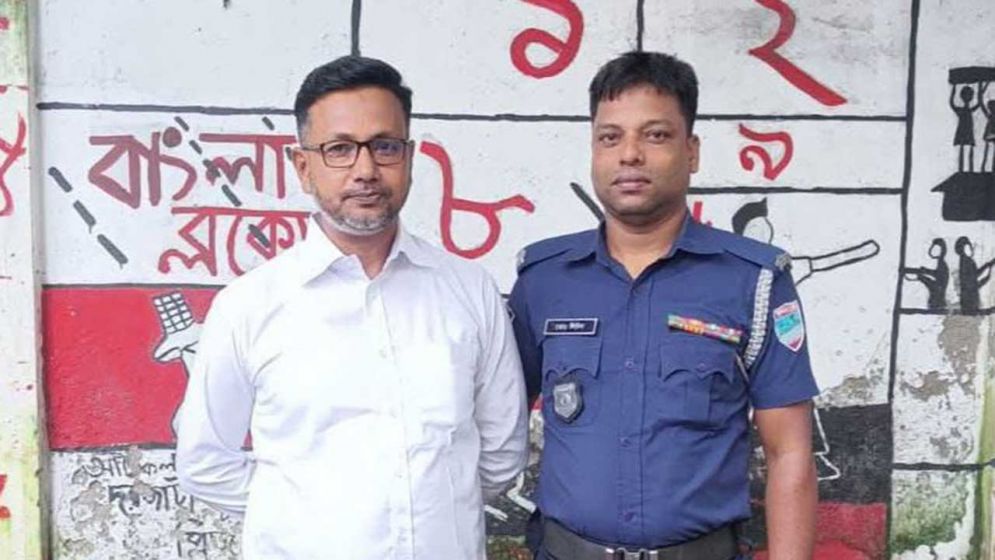 থানায় ঢুকে হুমকি : যশোরে জামায়াত নেতা গ্রেপ্তার