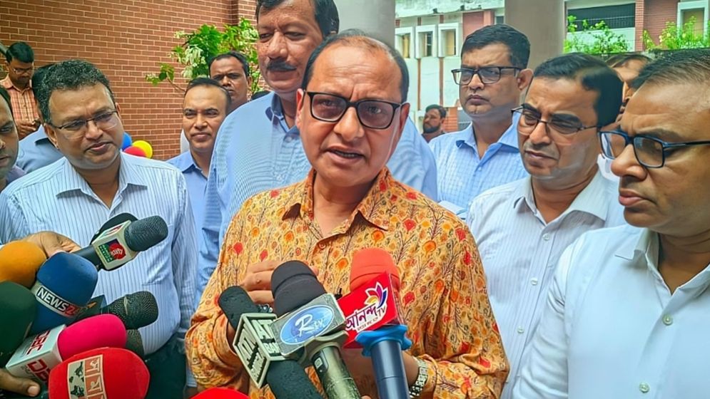 মামলার সমাধান হলে ৩২ হাজার শিক্ষক পদোন্নতি পাবেন: উপদেষ্টা