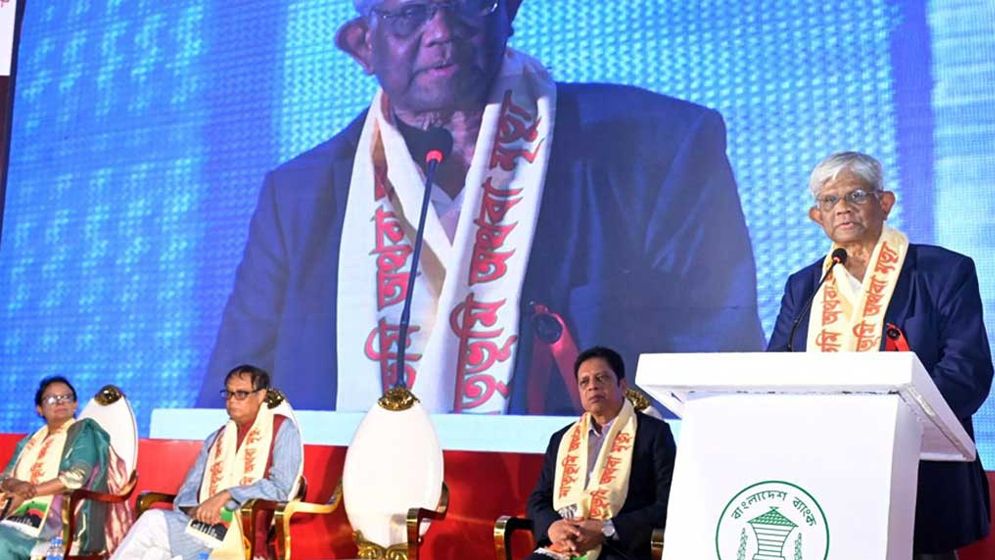 আর্থিক খাত ‘আইসিইউ থেকে কেবিন হয়ে বাড়ি ফিরেছে’: অর্থ উপদেষ্টা