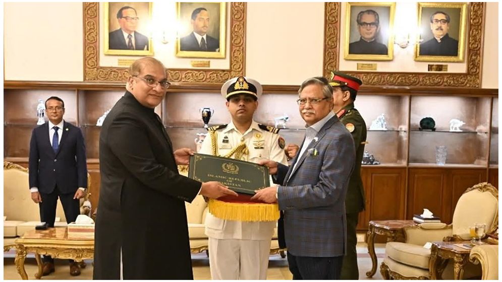 আনুষ্ঠানিক দা‌য়িত্ব নিলেন পাকিস্তানের নতুন হাইকমিশনার